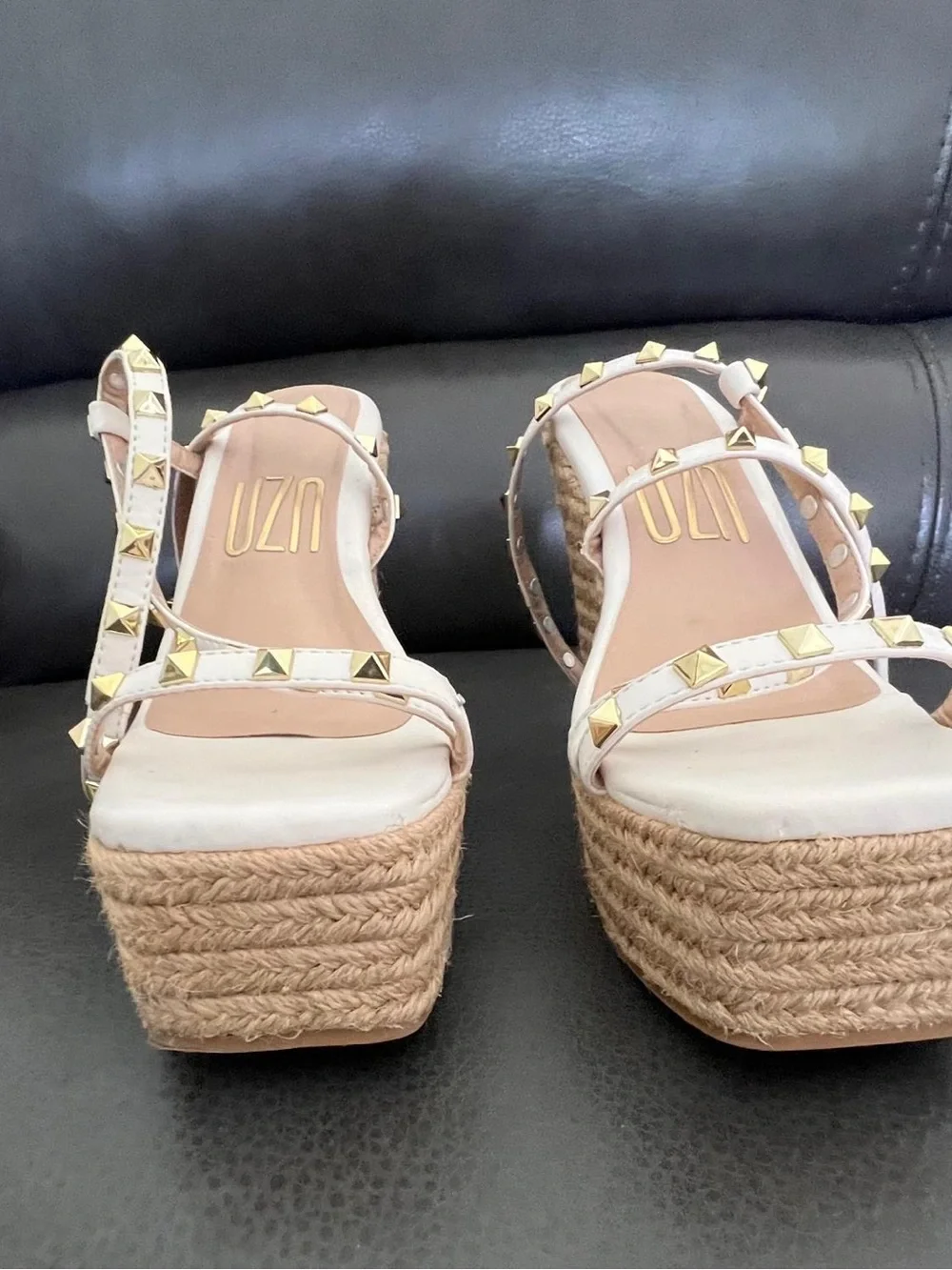 UZU white strappy